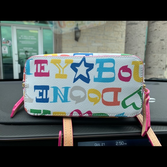 Dooney & Bourke - Picture 3 of 8